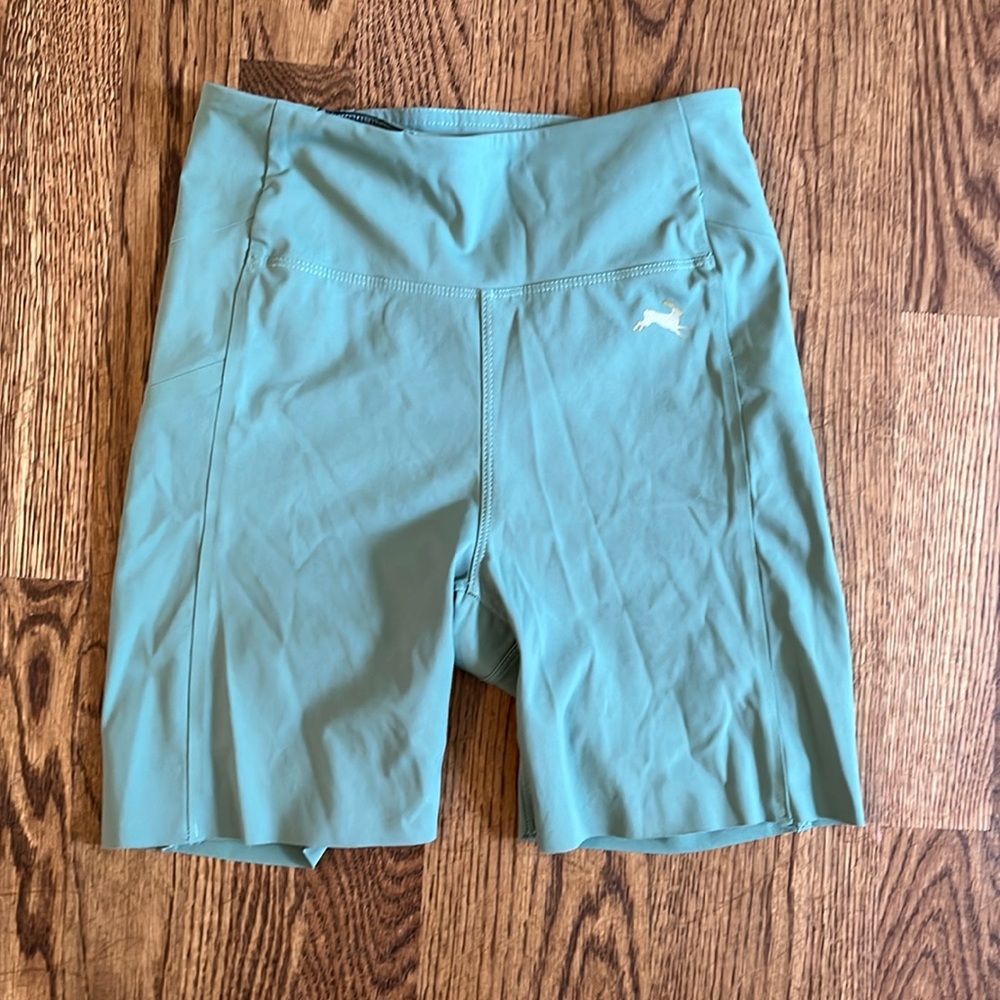 Tracksmith Allston short- size XS